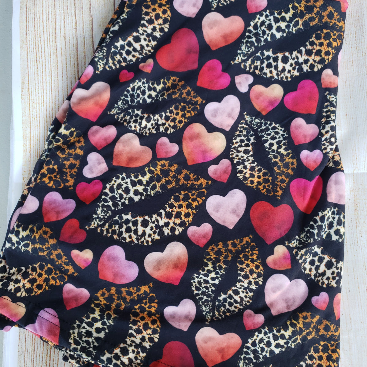 Cheetah Lips skorts with pockets