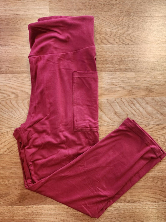 Solid burgundy capris with pockets