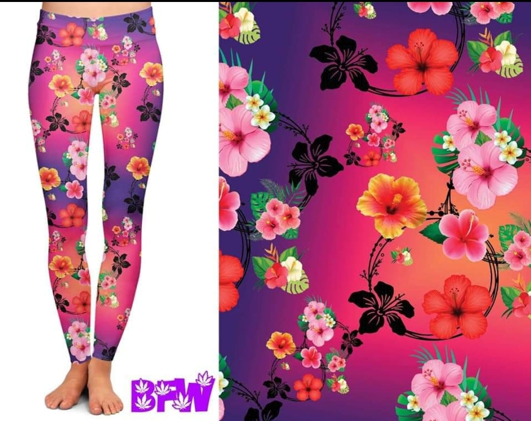 Hibiscus love capris, Leggings and joggers with pockets