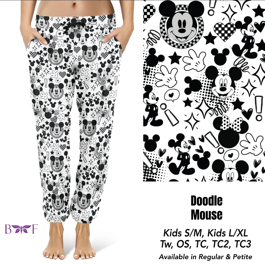 Doodle Mouse biker shorts with pockets