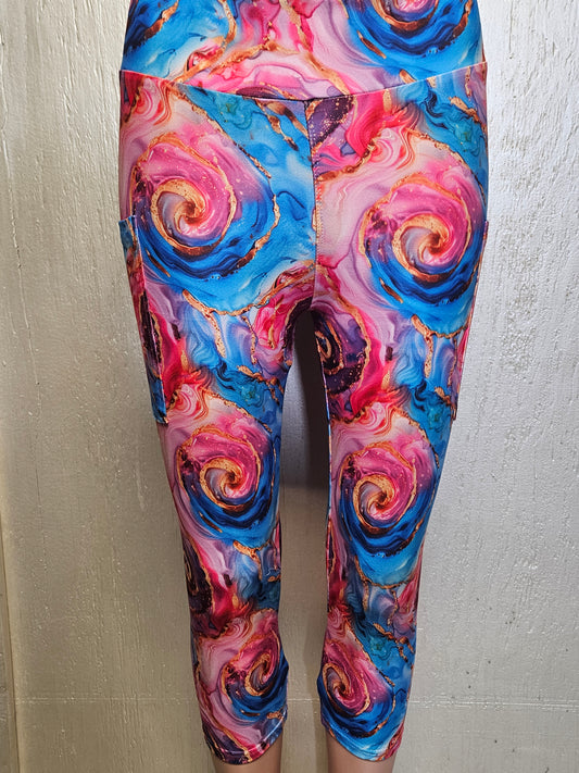 Gold Swirls capris with pockets