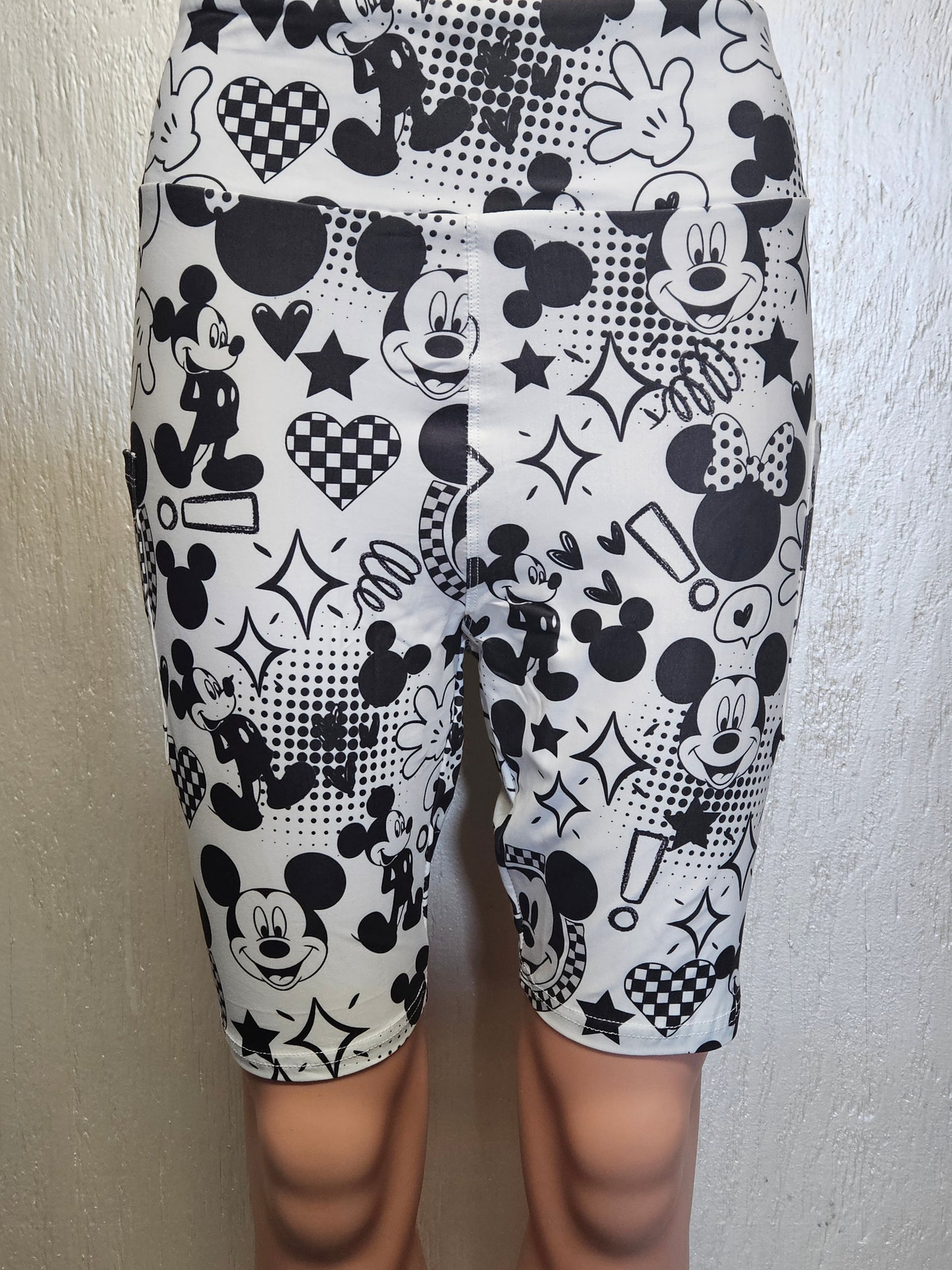 Mickey Doodle bike shorts with pockets