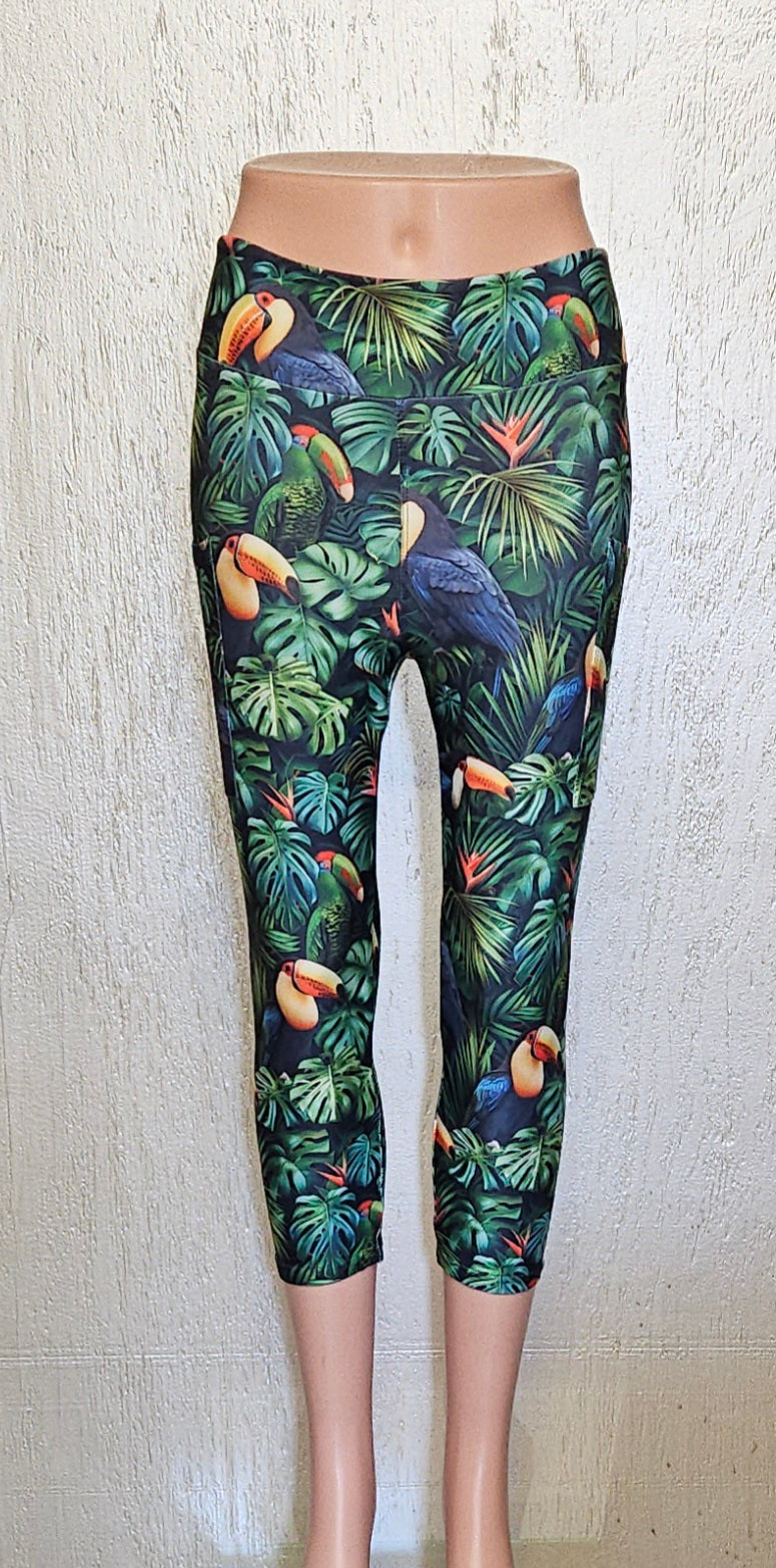 Tropical Blue Toucans capris with pockets
