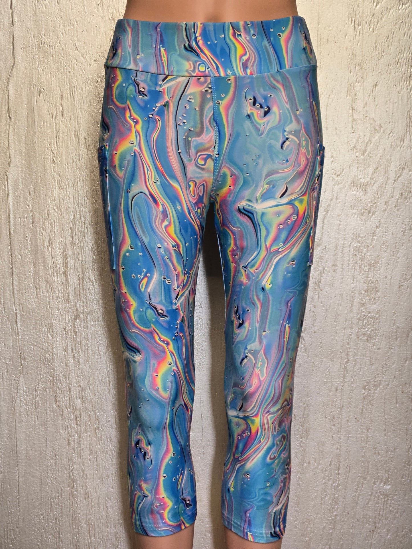 Crystal waters capris with pockets