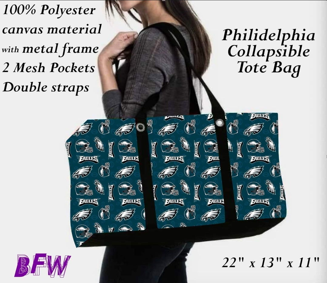 Philadelphia tote and 2 inside mesh pockets