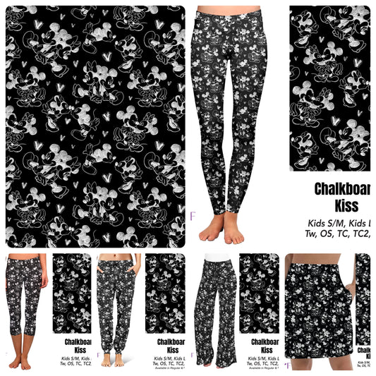 Chalkboard kiss leggings with pockets