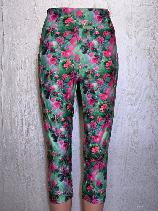 Green and pink leaves capris with pockets