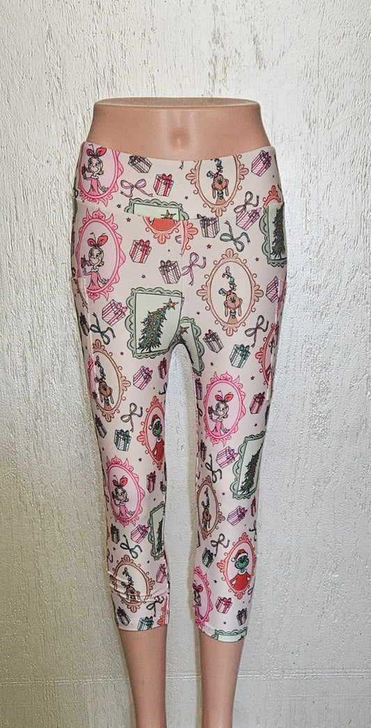 Grinchmas in Glasses capris with pockets