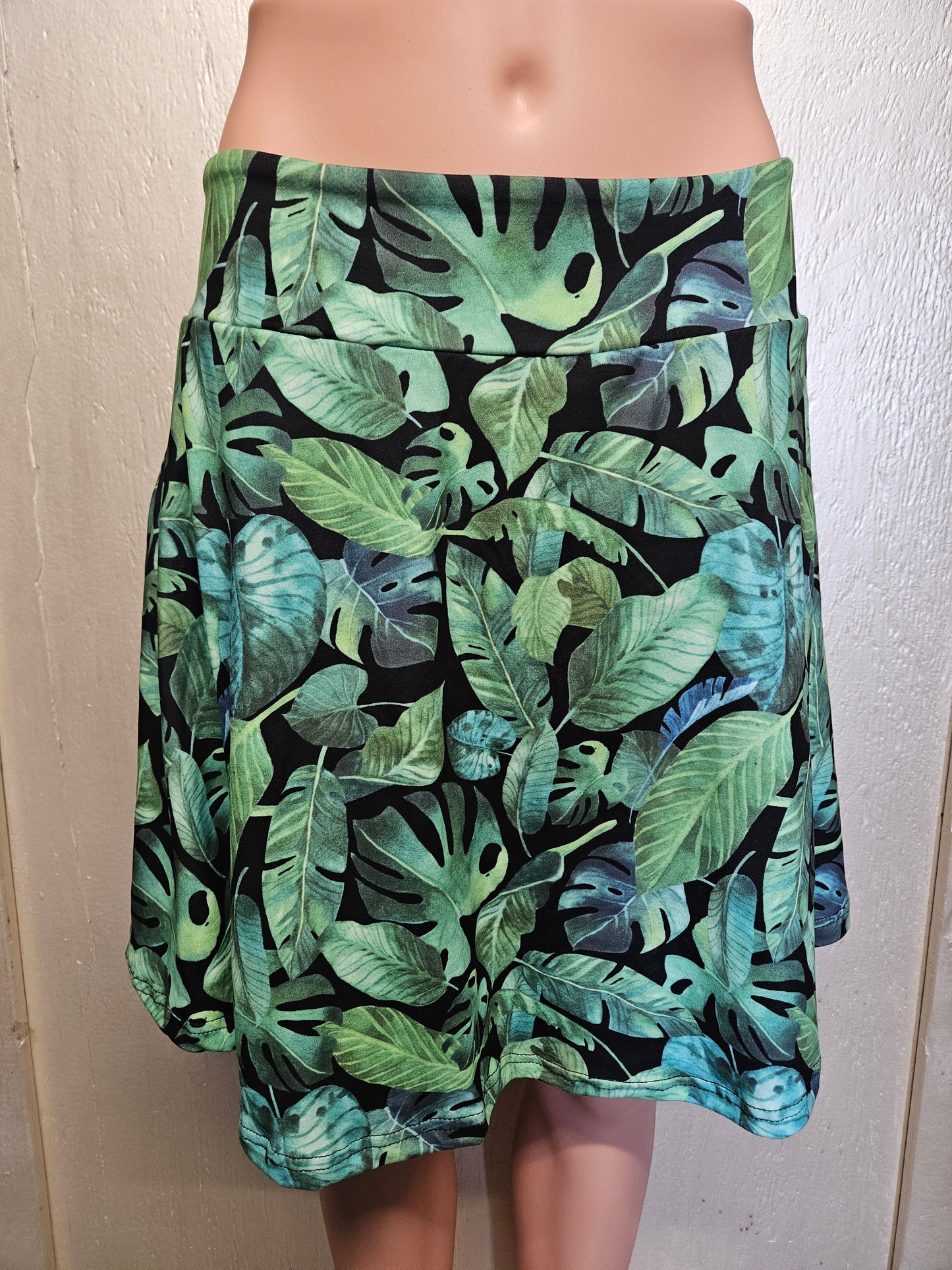 Monstera skorts with pockets