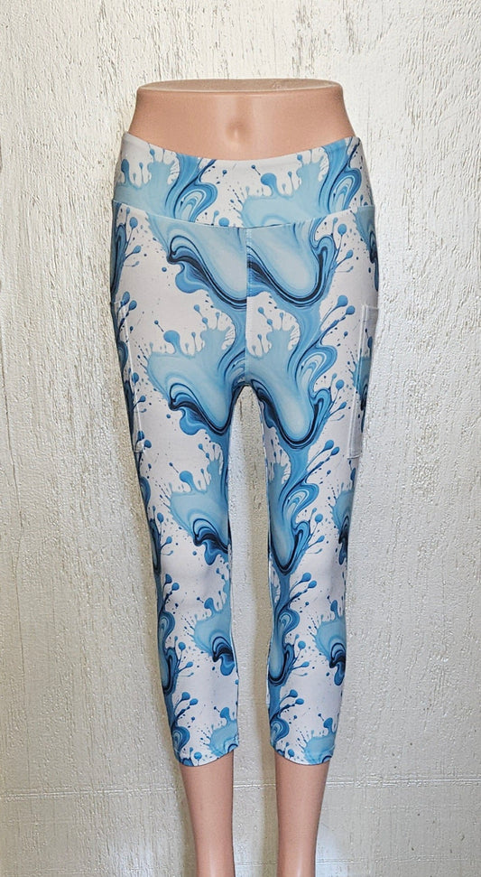 Blue Fluid capris with pockets
