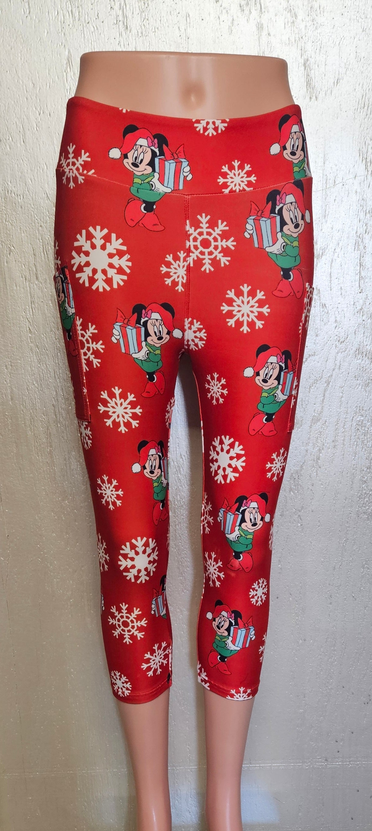 Snowflake Mouse leggings and capris with pockets