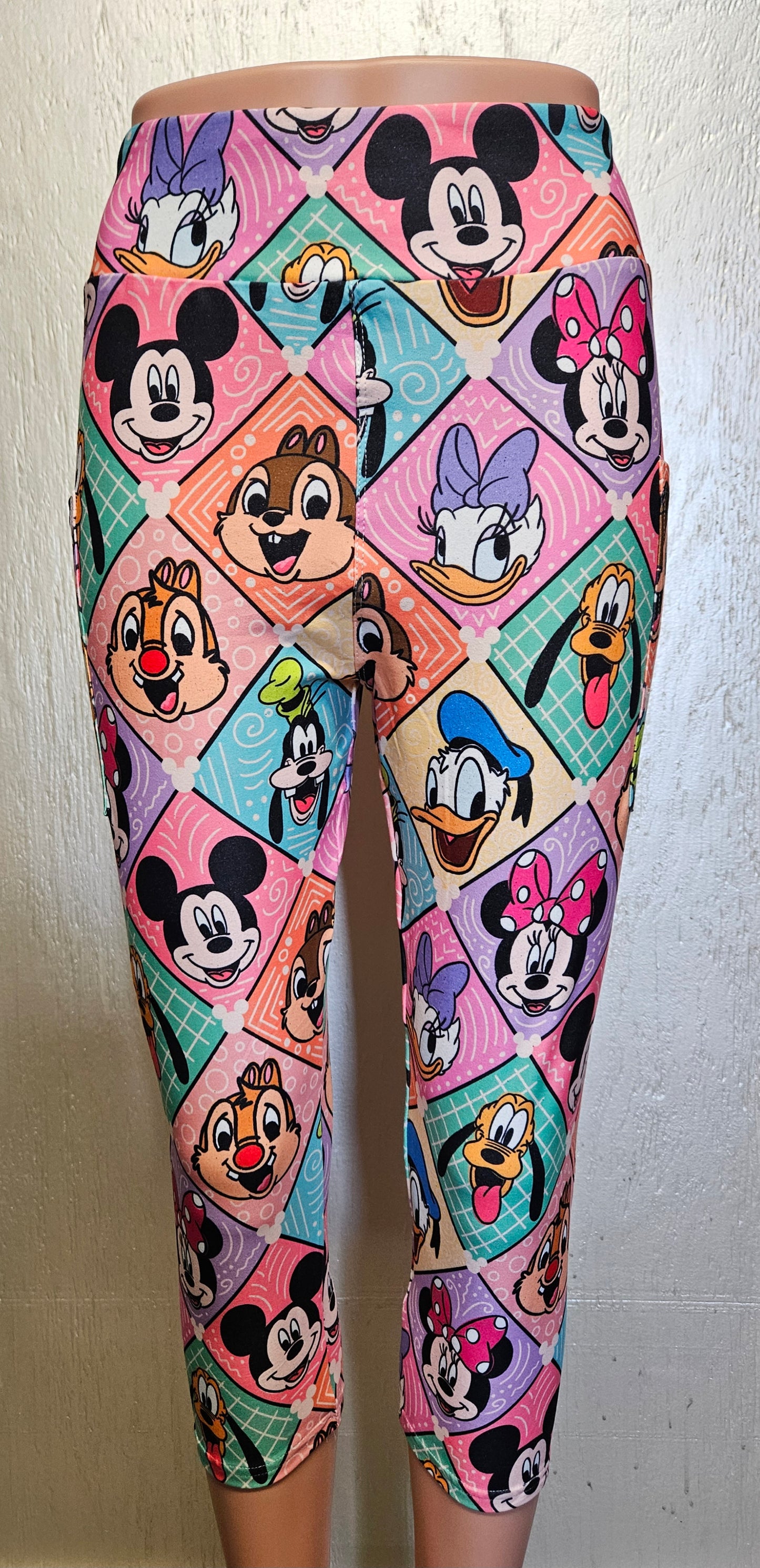 Mouse Friends capris with pockets