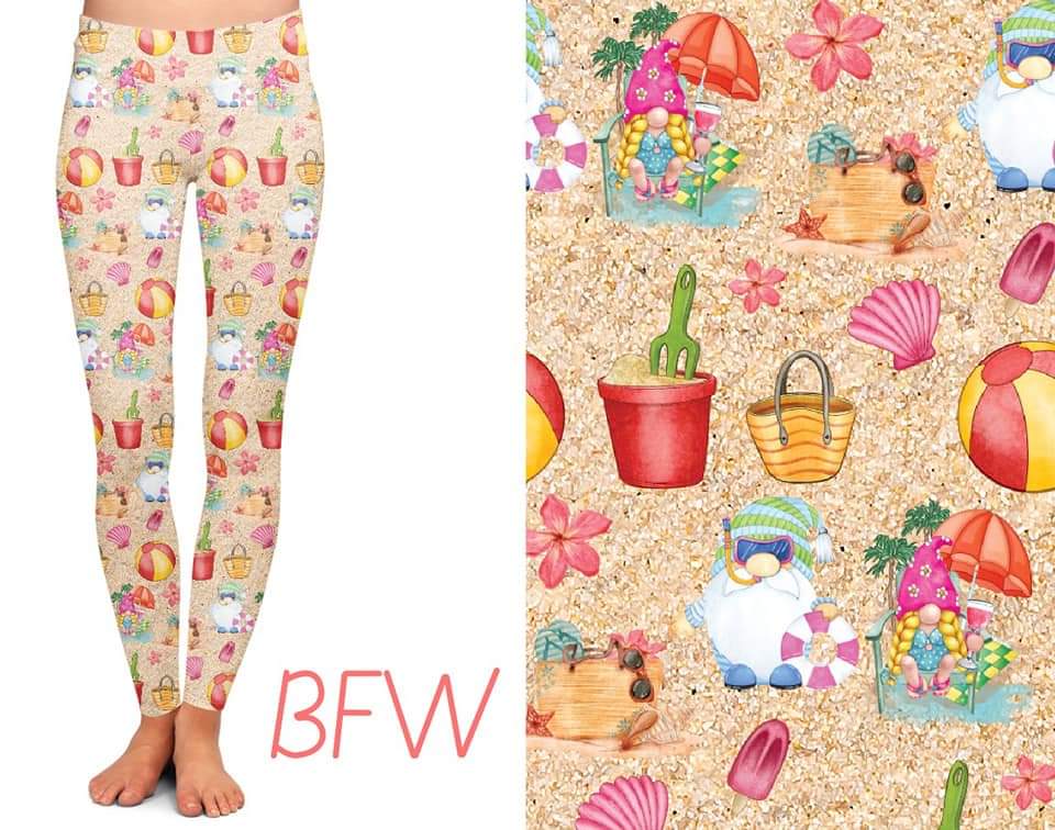 Beach Gnome with pockets leggings/capris/shorts