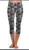 Load image into Gallery viewer, Black Cat 1 Leggings, Capris, Full and Capri length loungers and joggers