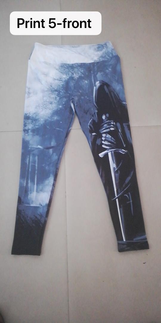 Creepy Knights leggings with pockets