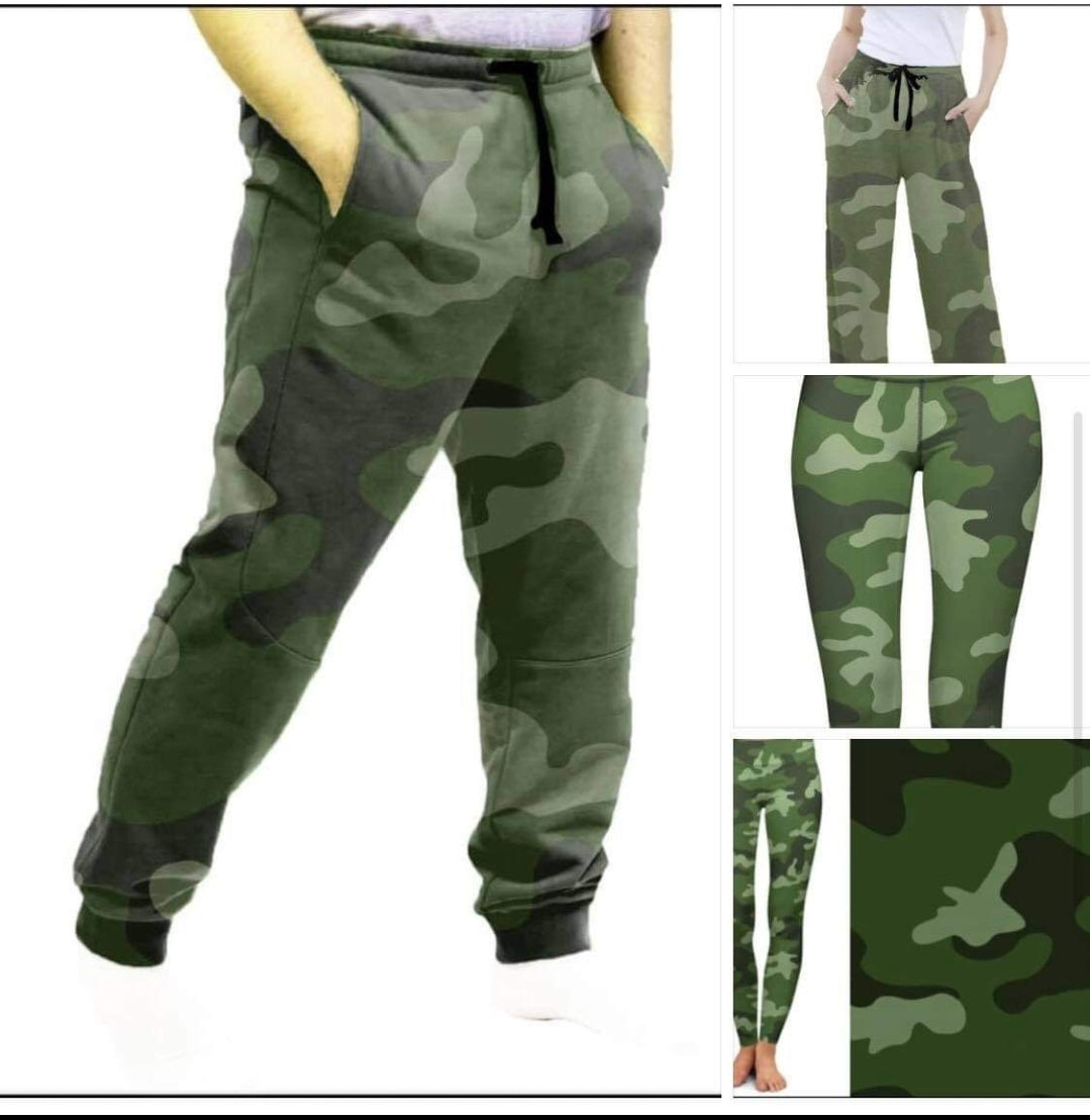 Green Camo 1 Leggings, Capris and joggers with pockets